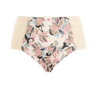 all figure: sculptresse