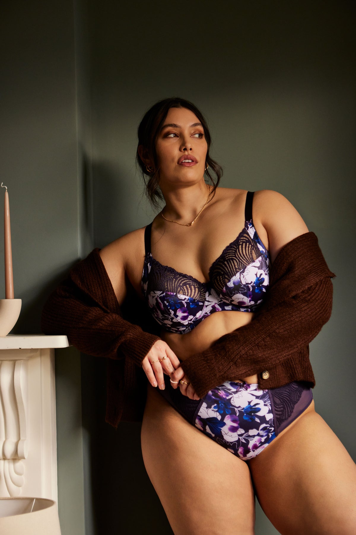 all figure: sculptresse