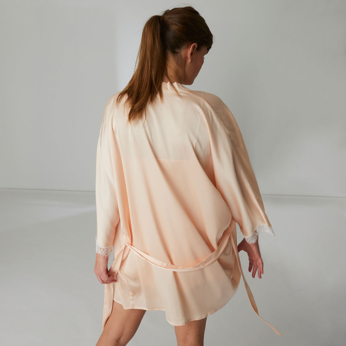 Simone Perele Satin Secrets Robe - Size Large Left