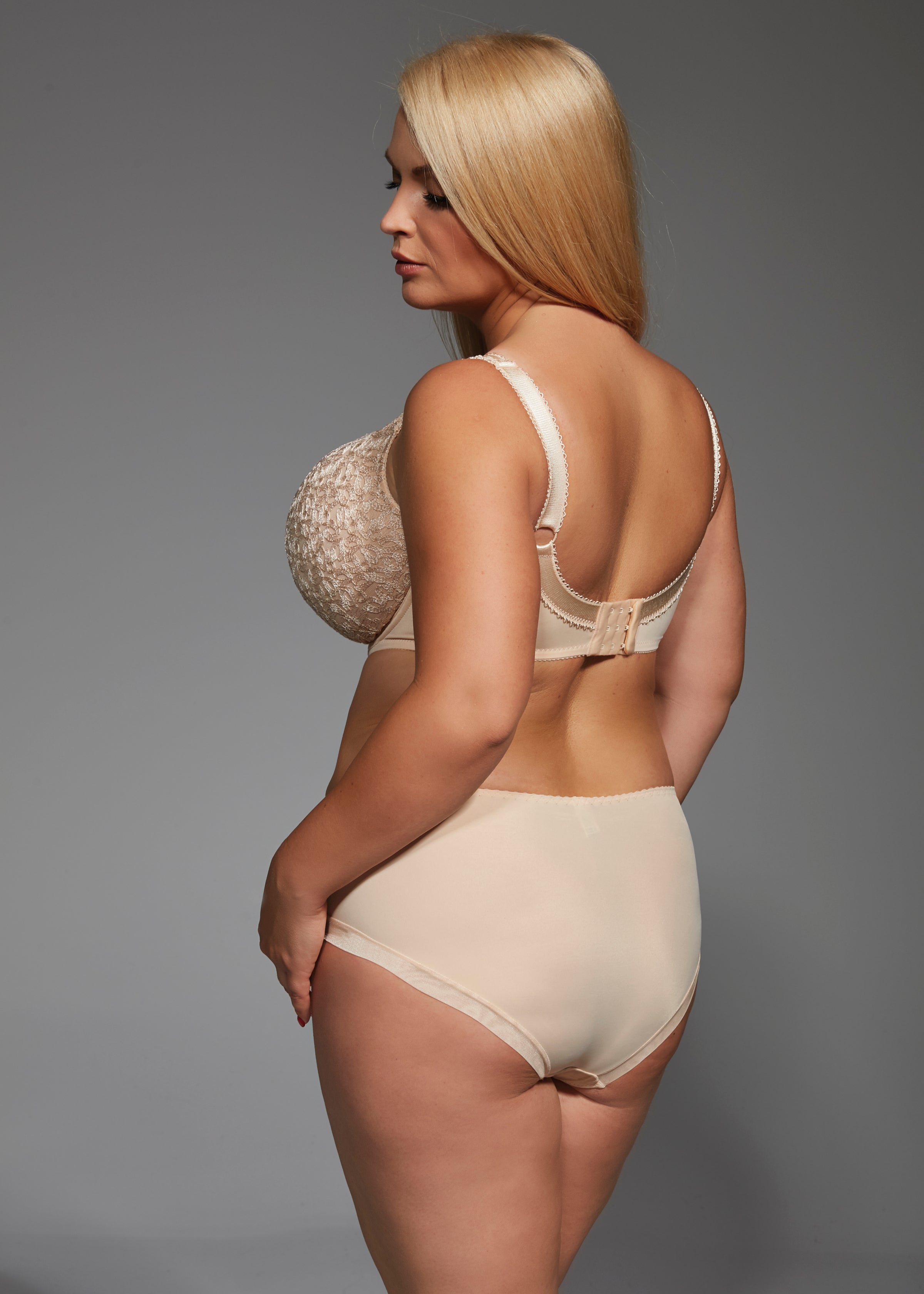 Plus Size Bra Balcony with Soft Cups and Spaced Straps - Krisline