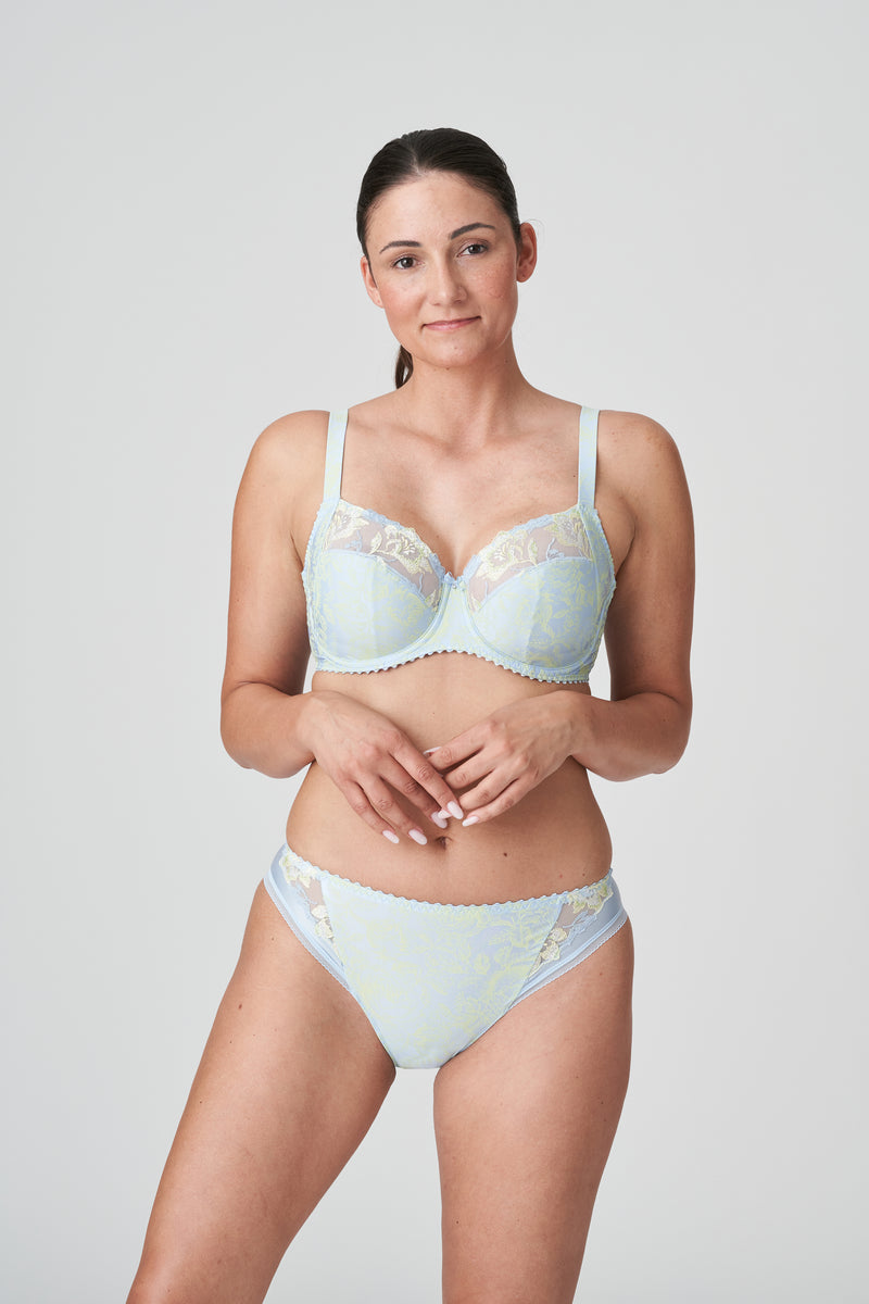 all figure: prima donna
